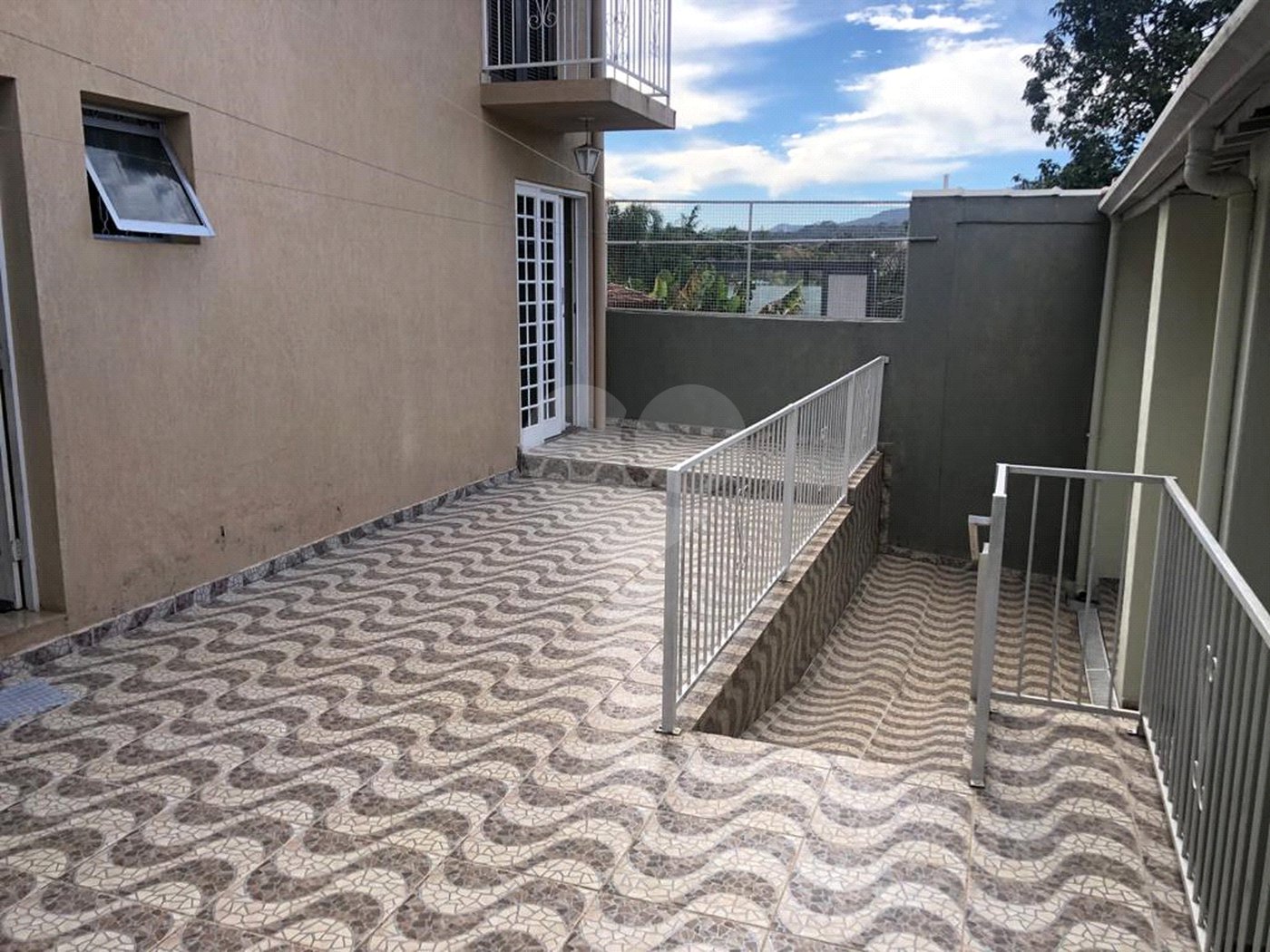Casa à venda com 3 quartos, sendo 2 suítes,  em Jardim do Lago, Atibaia, SP