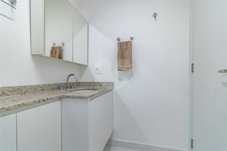Apartamento à venda com 3 quartos, sendo 1 suíte,  em Perdizes, São Paulo, SP