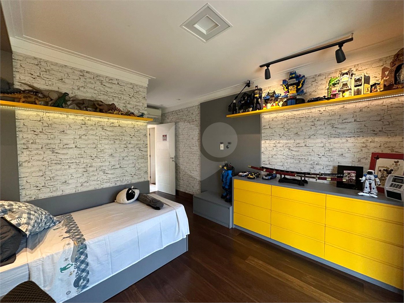 Casa à venda com 3 suítes no condomínio Reserva Nova Cantareira, São Paulo - SP