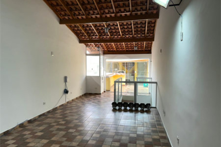 Casa de Vila para alugar com 4 suítes em Vila Romana, São Paulo, SP