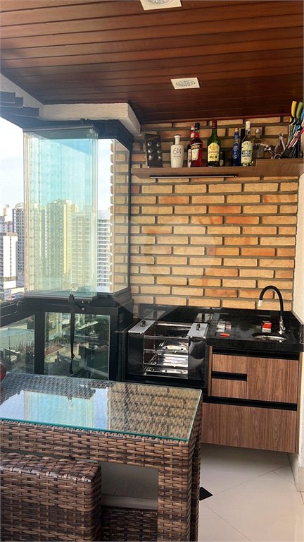 Apartamento à venda com 3 suítes em Vila Regente Feijó, São Paulo, SP