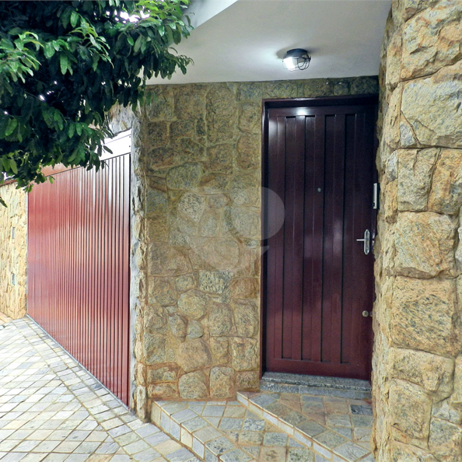 Sobrado à venda com 4 quartos, sendo 3 suítes, em Jardim Paulistano, Ribeirão Preto, SP