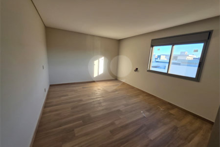 Casa sobrado 3 suítes com piscina Parque Faber IV