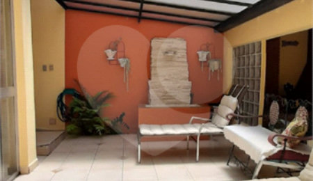 Sobrado à venda com 3 quartos, sendo 1 suíte,  em Vila Bertioga, São Paulo, SP
