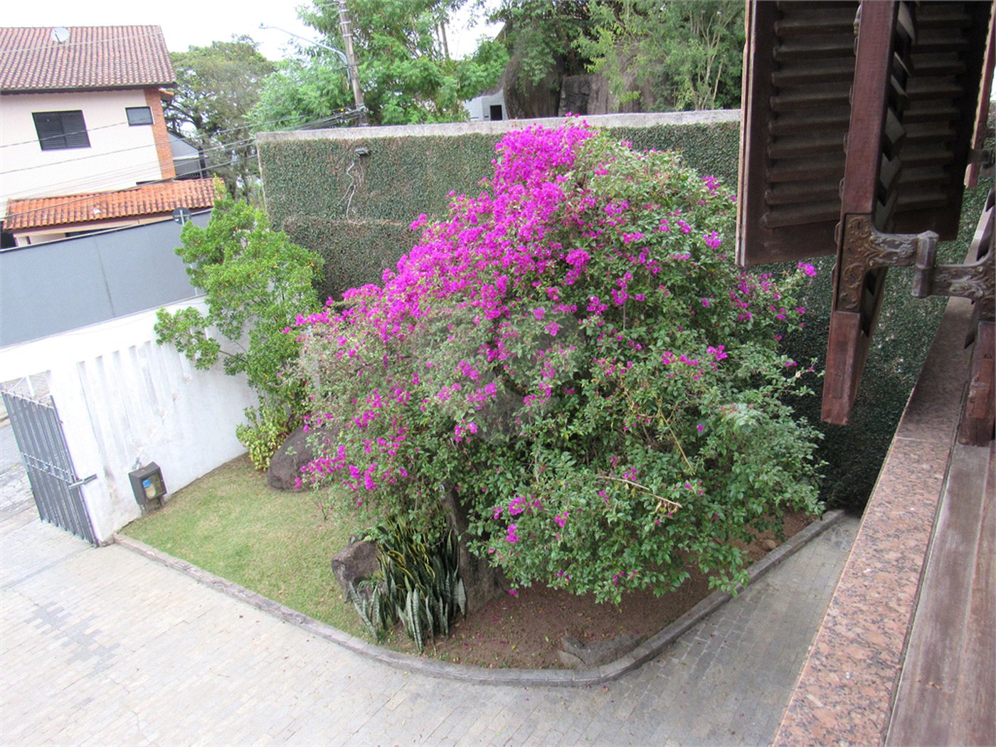 Sobrado à venda com 4 quartos, sendo 2 suítes, em Tremembé, São Paulo, SP