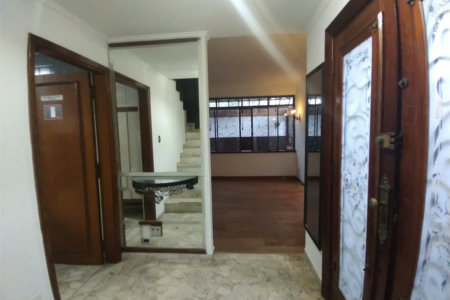 Sobrado à venda com 5 quartos, sendo 3 suítes, em Cidade Monções, São Paulo, SP