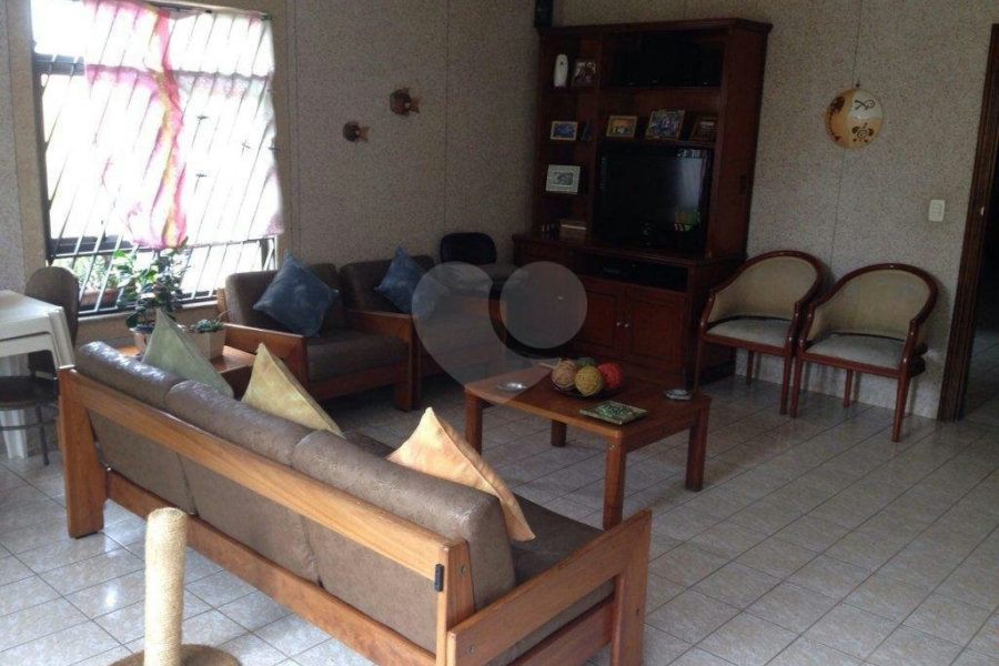 Casa à venda com 3 quartos, sendo 1 suíte, em Vila Maria, São Paulo, SP