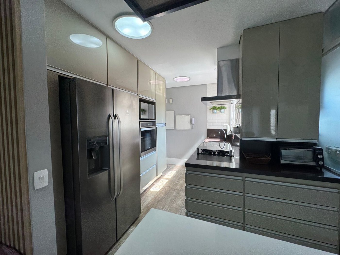 Apartamento Alto Padrão, 103 m² e 3 dormitórios à venda no José Menino - Santos/SP
