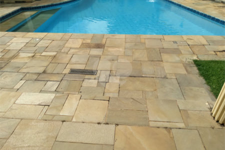 Casa à venda com 4 suítes no condomínio Estância Marambaia, Vinhedo - SP