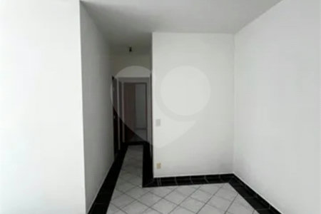 Apartamento à venda com 3 quartos, sendo 1 suíte, em Parque Residencial Aquarius, São José dos Campos, SP