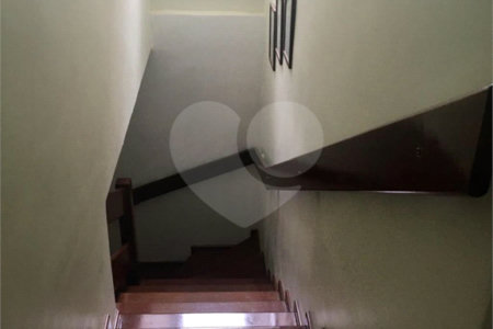 Sobrado à venda com 3 quartos em Vila Galvão, Guarulhos, SP
