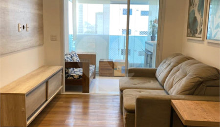Apartamento à venda com 3 quartos, sendo 1 suíte,  em Vila Regente Feijó, São Paulo, SP