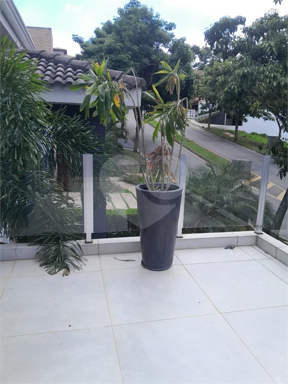 Casa à venda ou para alugar com 4 suítes em Chácaras São Carlos, Cotia, SP