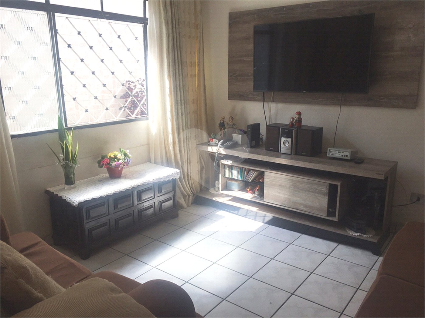 Casa Térrea à venda com 4 quartos, sendo 1 suíte,  em Vila Mazzei, São Paulo, SP