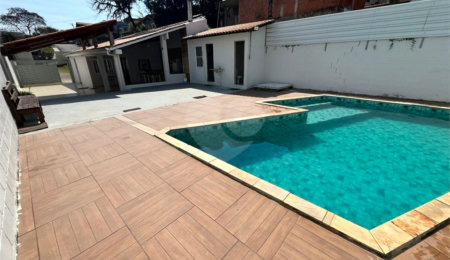 Casa à venda com 2 quartos em Vila Jeriva, Várzea Paulista, SP