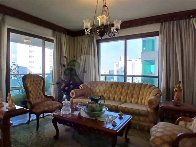 Apartamento à venda com 4 quartos, sendo 2 suítes,  em Santana, São Paulo, SP