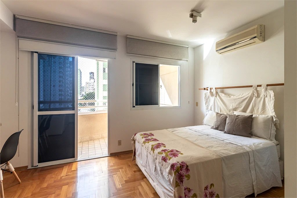 Apartamento à venda ou para alugar com 1 suíte em Pinheiros, São Paulo, SP