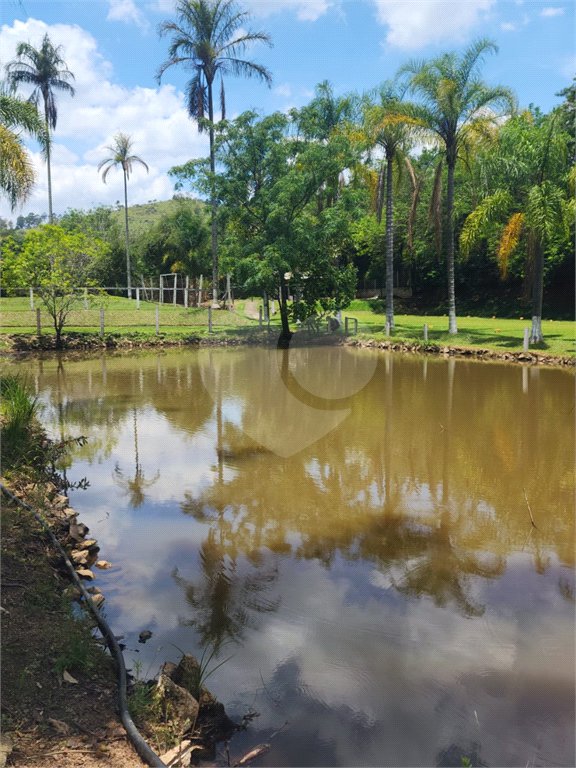 Chácara à venda com 3 quartos, sendo 2 suítes, em Caixa D´água, Vinhedo, SP