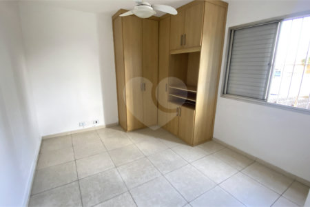 Apartamento à venda com 3 quartos, sendo 1 suíte, em Campo Belo, São Paulo, SP