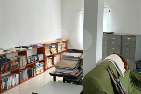 Prédio à venda com 7 quartos no Centro, Votorantim, SP