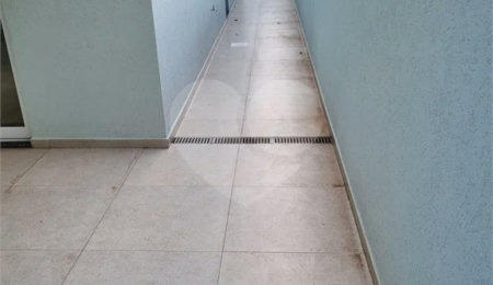 Casa à venda com 3 quartos, sendo 1 suíte,  em Residencial São Bernardo, Poços de Caldas, MG