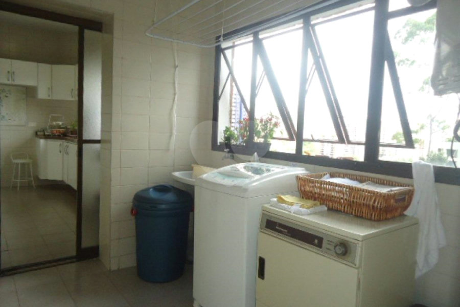 Apartamento à venda com 3 quartos, sendo 1 suíte, em Morumbi, São Paulo, SP