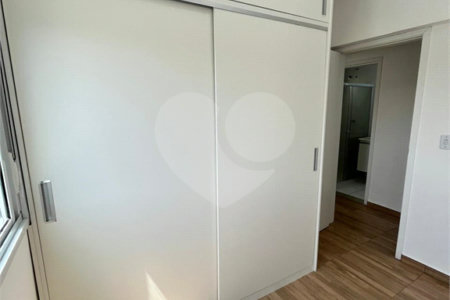 Apartamento à venda com 3 quartos, sendo 1 suíte, em Jardim Villaça, São Roque, SP