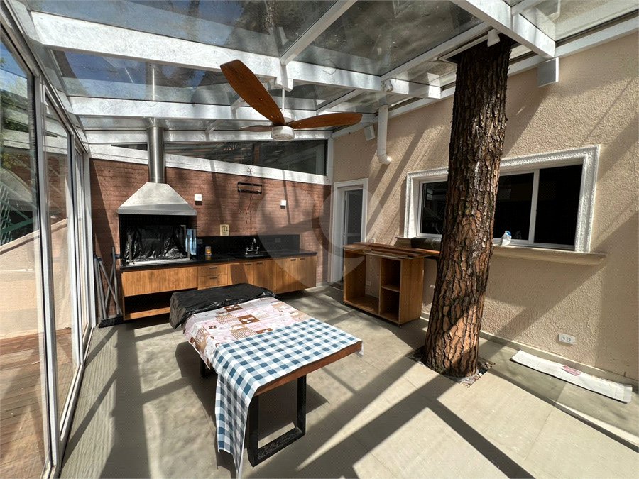 Casa para alugar com 3 quartos, sendo 1 suíte, no condomínio Res Villeneuve, São Paulo - SP