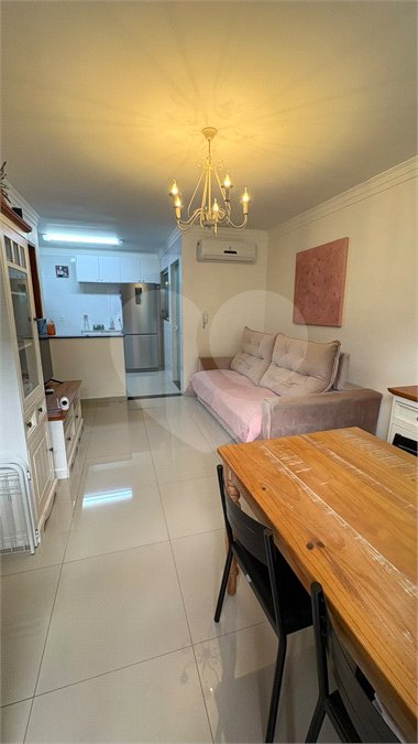 Casa à venda com 2 suítes no condomínio Santana, São Paulo - SP