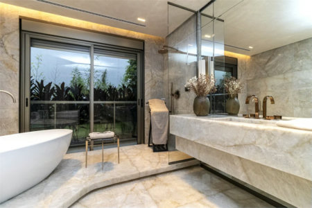 Apartamento à venda com 4 suítes em Jardim Guedala, São Paulo, SP