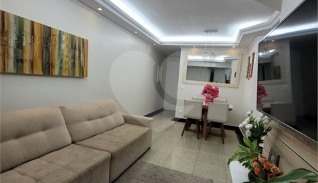 Apartamento à venda com 3 quartos, sendo 1 suíte, em Jardim Marajoara, São Paulo, SP