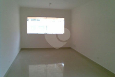 Sobrado à venda com 4 quartos, sendo 2 suítes, em Vila Sônia, São Paulo, SP