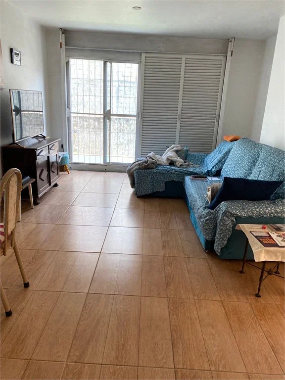Sobrado à venda com 4 quartos, sendo 2 suítes, em Paraisópolis, São Paulo, SP