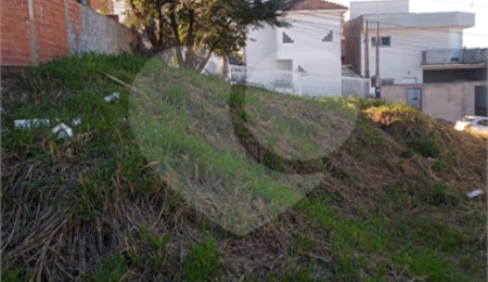 Terreno à venda em Santa Cândida, Vinhedo, SP