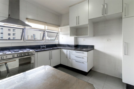 Apartamento à venda com 4 quartos, sendo 3 suítes, em Água Fria, São Paulo, SP