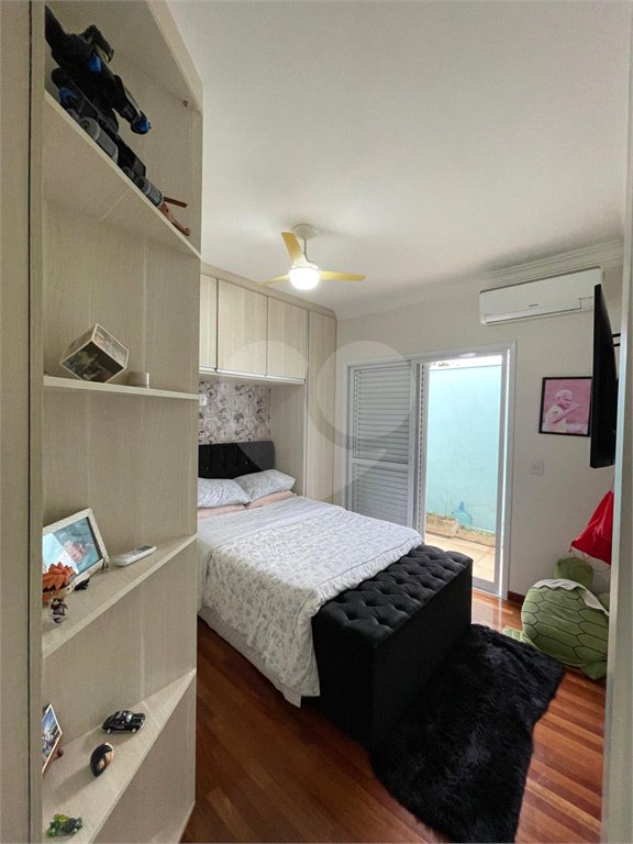 Casa à venda com 3 quartos, sendo 1 suíte,  em Picollo Villaggio, Louveira, SP