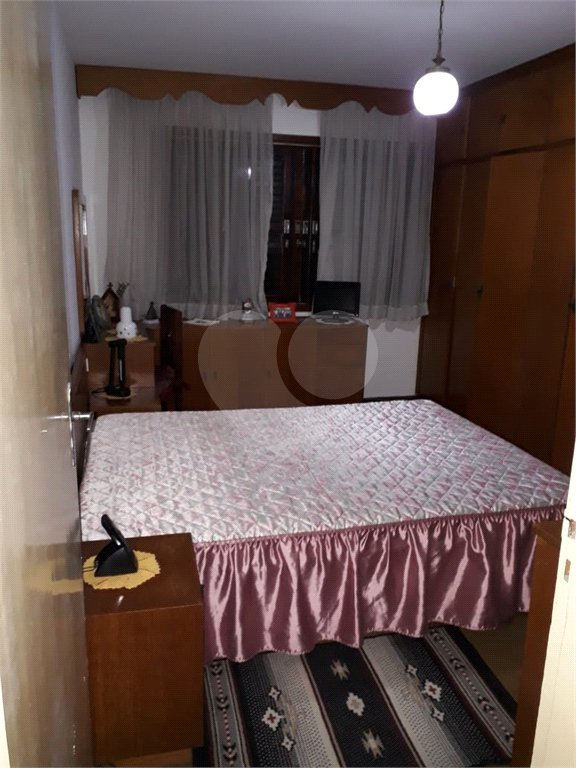 Casa à venda com 3 quartos, sendo 1 suíte, em Interlagos, São Paulo, SP