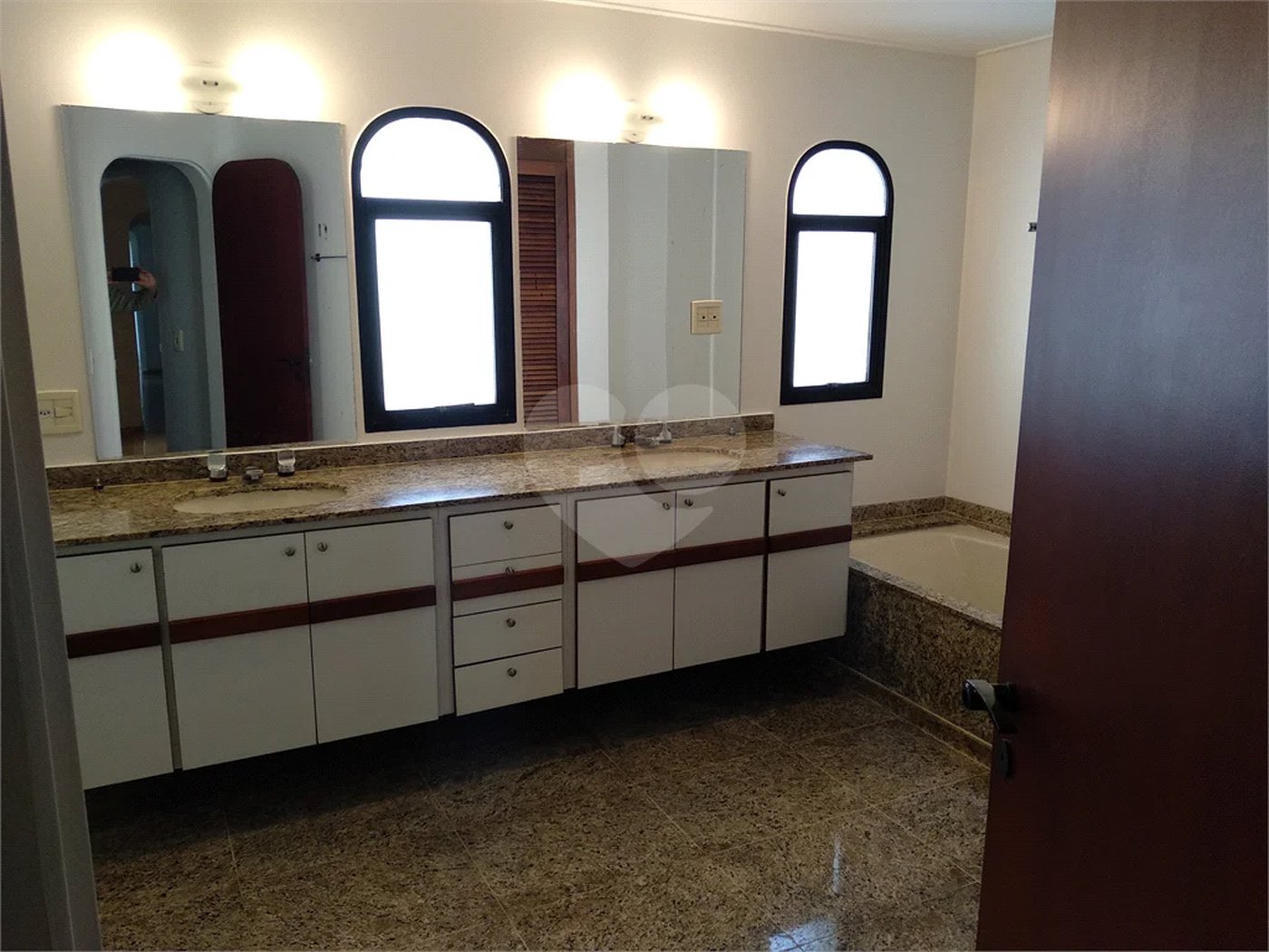 Apartamento para alugar com 4 suítes em Alto da Boa Vista, São Paulo, SP