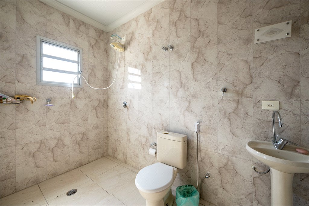 Sobrado à venda com 3 quartos, sendo 2 suítes,  em Brooklin, São Paulo, SP