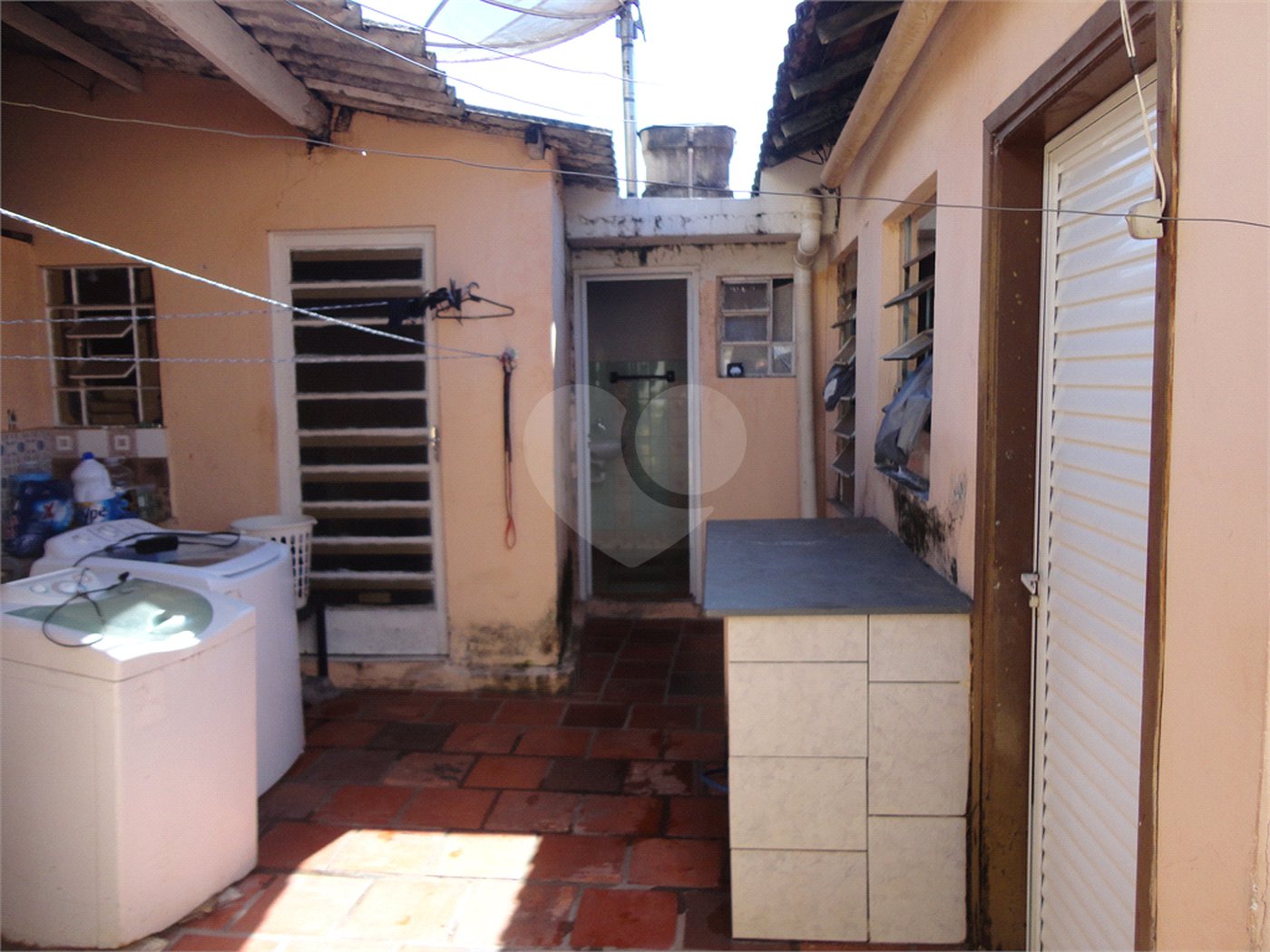 Casa à venda com 2 quartos em Vila Bissoto, Valinhos, SP