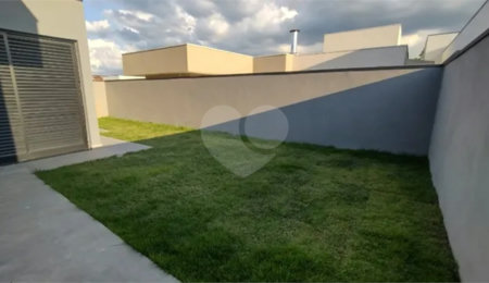 Casa à venda com 3 quartos, sendo 1 suíte,  no condomínio Terras do Vale, Caçapava - SP