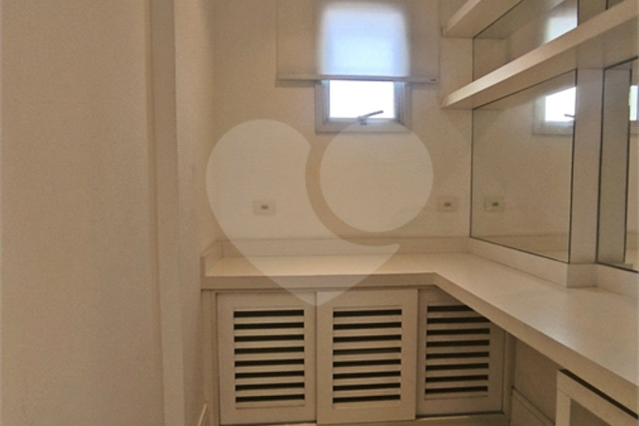 Apartamento à venda com 4 quartos, sendo 3 suítes, em Santana, São Paulo, SP