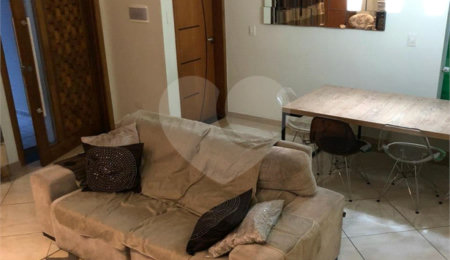 Casa à venda com 3 quartos, sendo 1 suíte, em Vila Humaitá, Santo André, SP