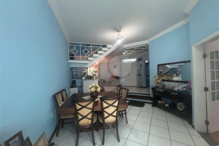 Casa à venda com 3 suítes no condomínio Granja Olga II, Sorocaba - SP