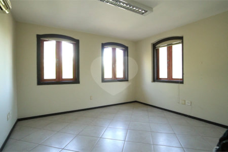 Prédio à venda no Centro / Arraial D'ajuda, Porto Seguro, BA