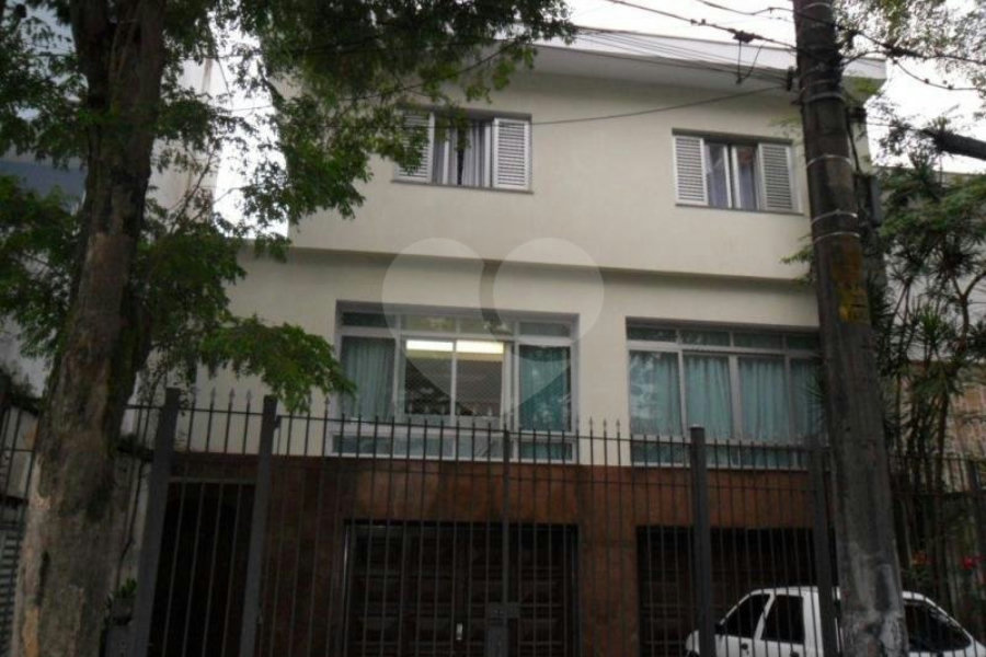 Sobrado à venda com 4 quartos, sendo 1 suíte, em Santana, São Paulo, SP