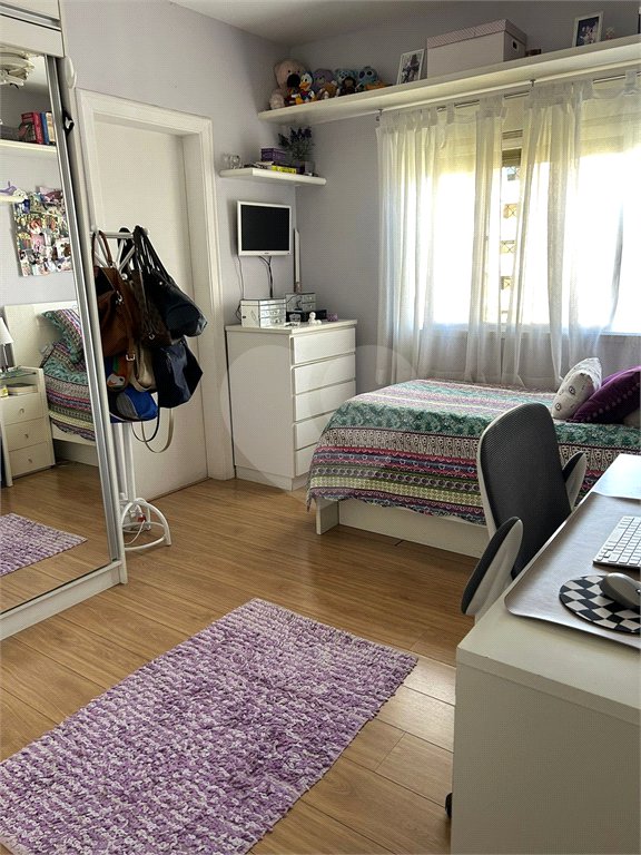 Apartamento à venda com 4 suítes em Real Parque, São Paulo, SP