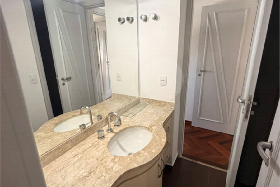 Apartamento à venda com 3 suítes em Santana, São Paulo, SP