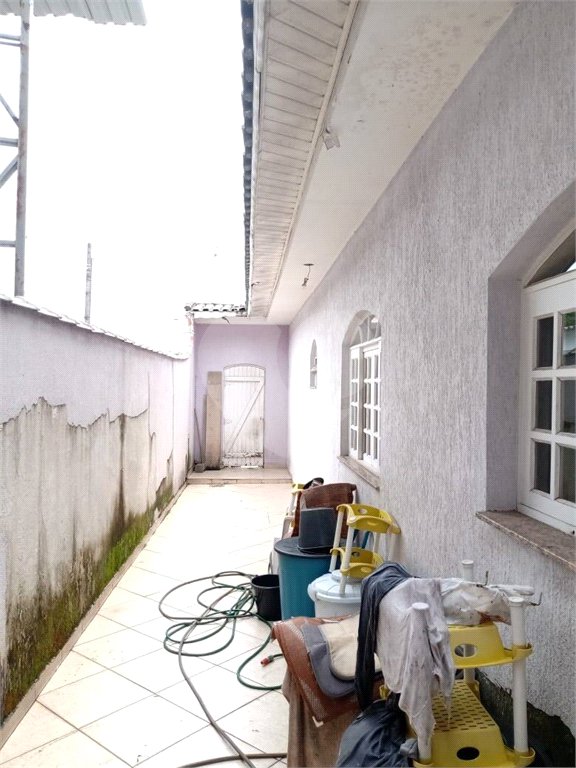 Sobrado à venda com 3 quartos, sendo 2 suítes, em Vila Rea, Poá, SP