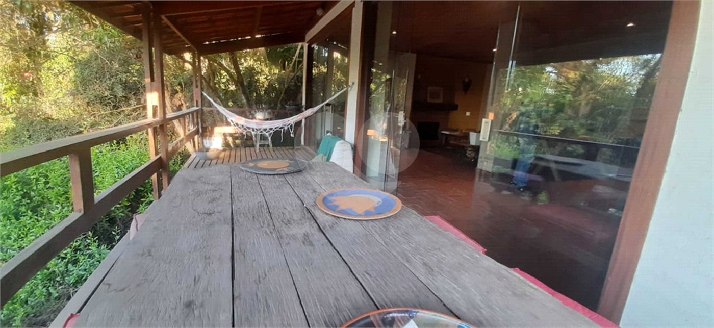 Casa à venda ou para alugar com 4 quartos, sendo 2 suítes, em Serra da Cantareira, Mairiporã, SP